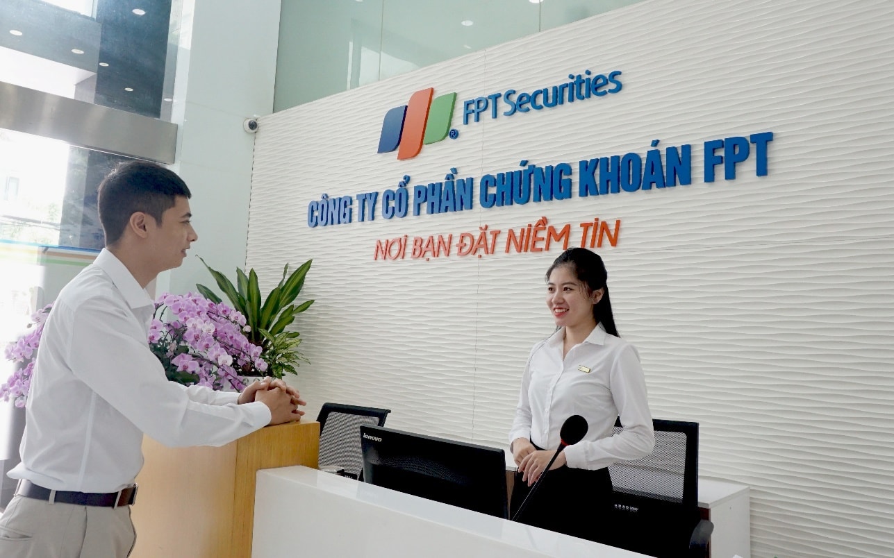 công ty chứng khoán FPT