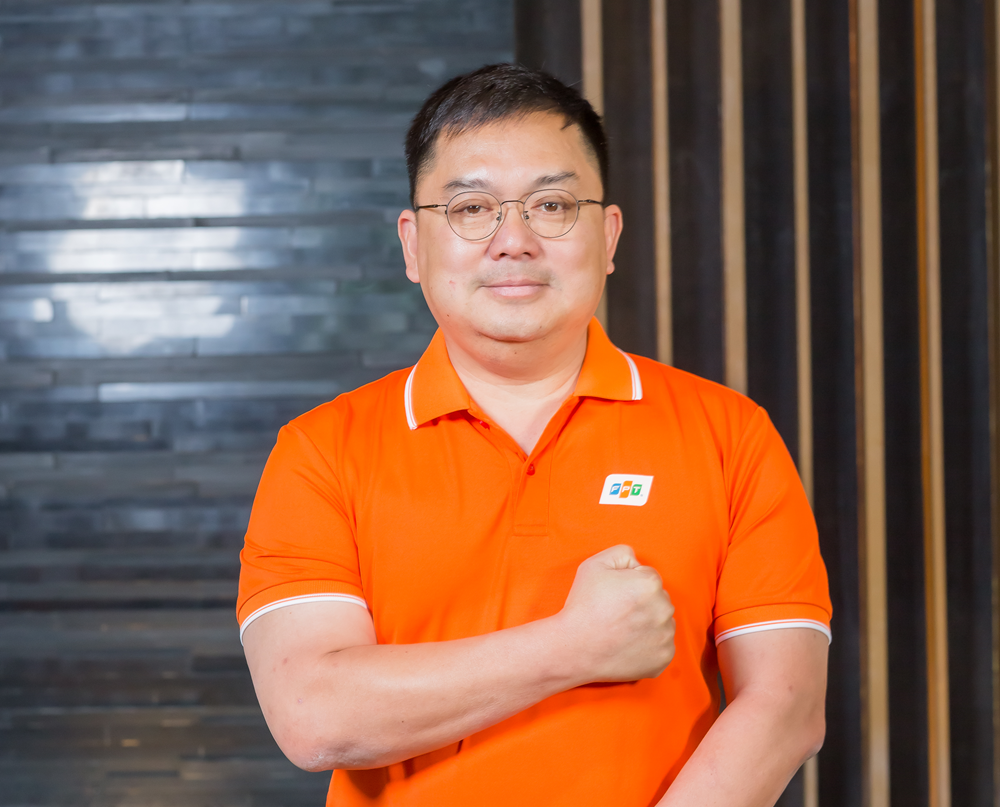ông hoàng nam tiến fpt