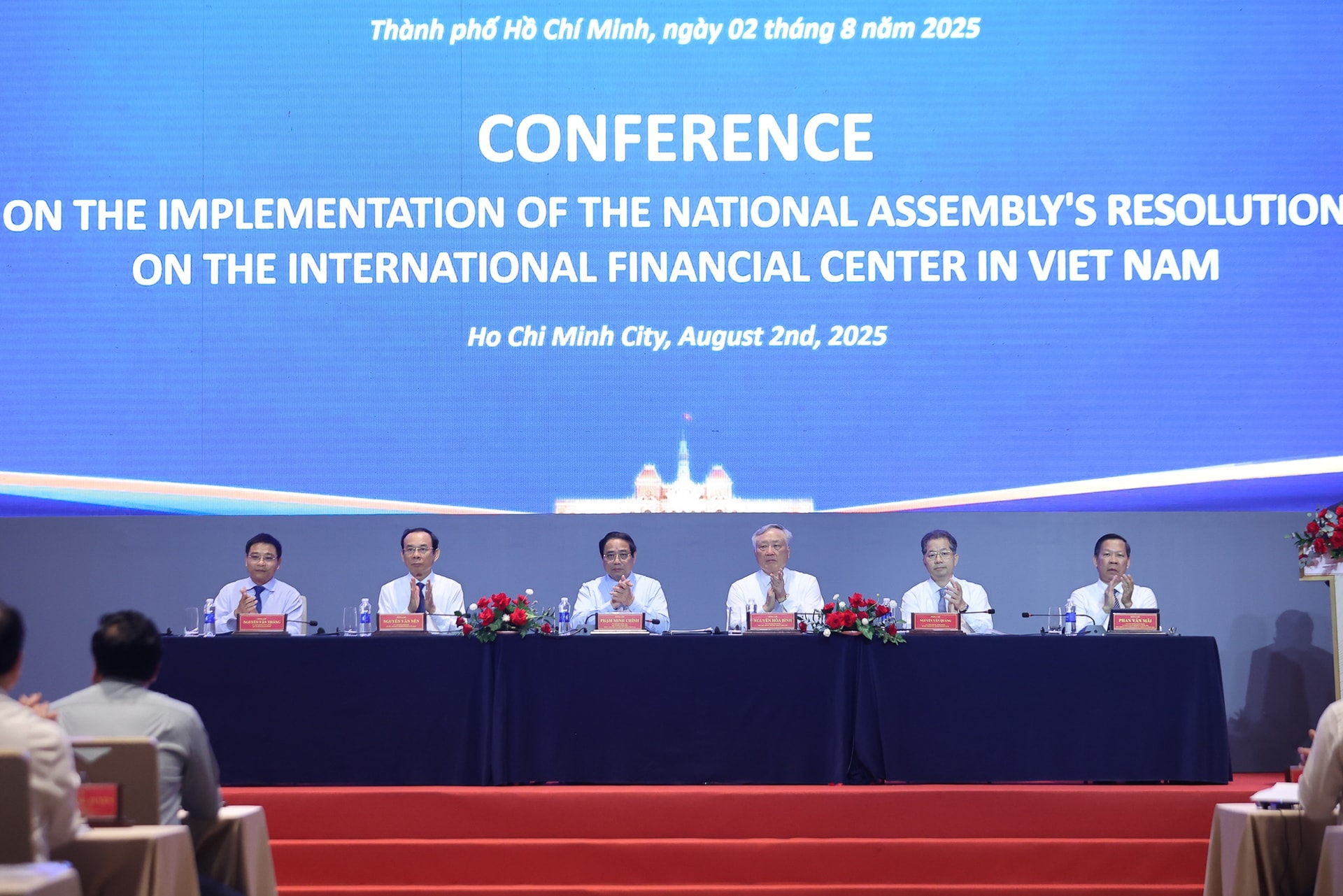 Thủ tướng: Trung tâm tài chính quốc tế là nơi pháp luật được 