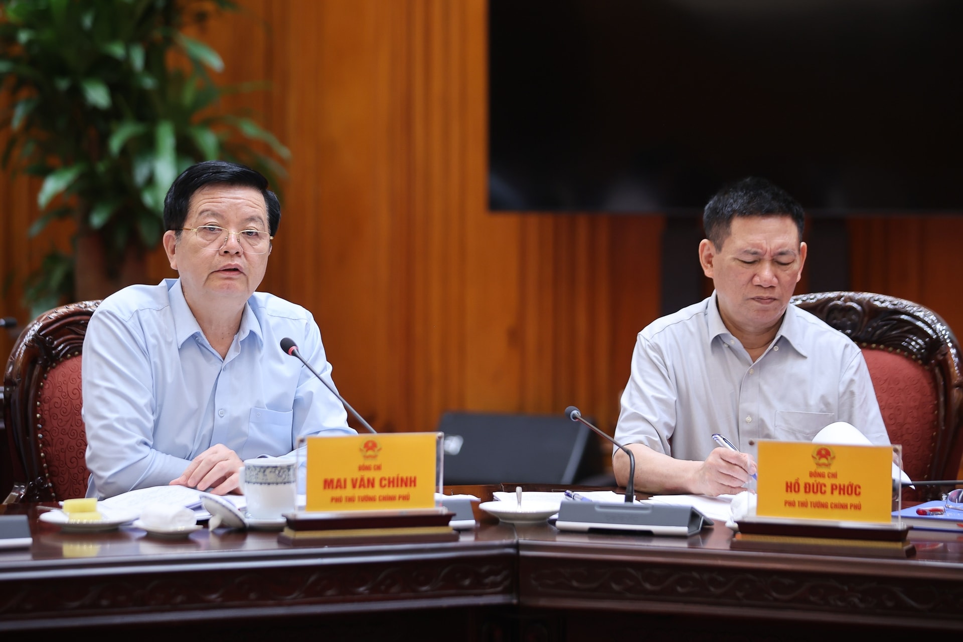 Thủ tướng: Thích ứng linh hoạt, hiệu quả với tình hình để đạt tăng trưởng 8,3-8,5%- Ảnh 4. Thủ tướng: Thích ứng linh hoạt, hiệu quả với tình hình để đạt tăng trưởng 8,3-8,5%- Ảnh 4.