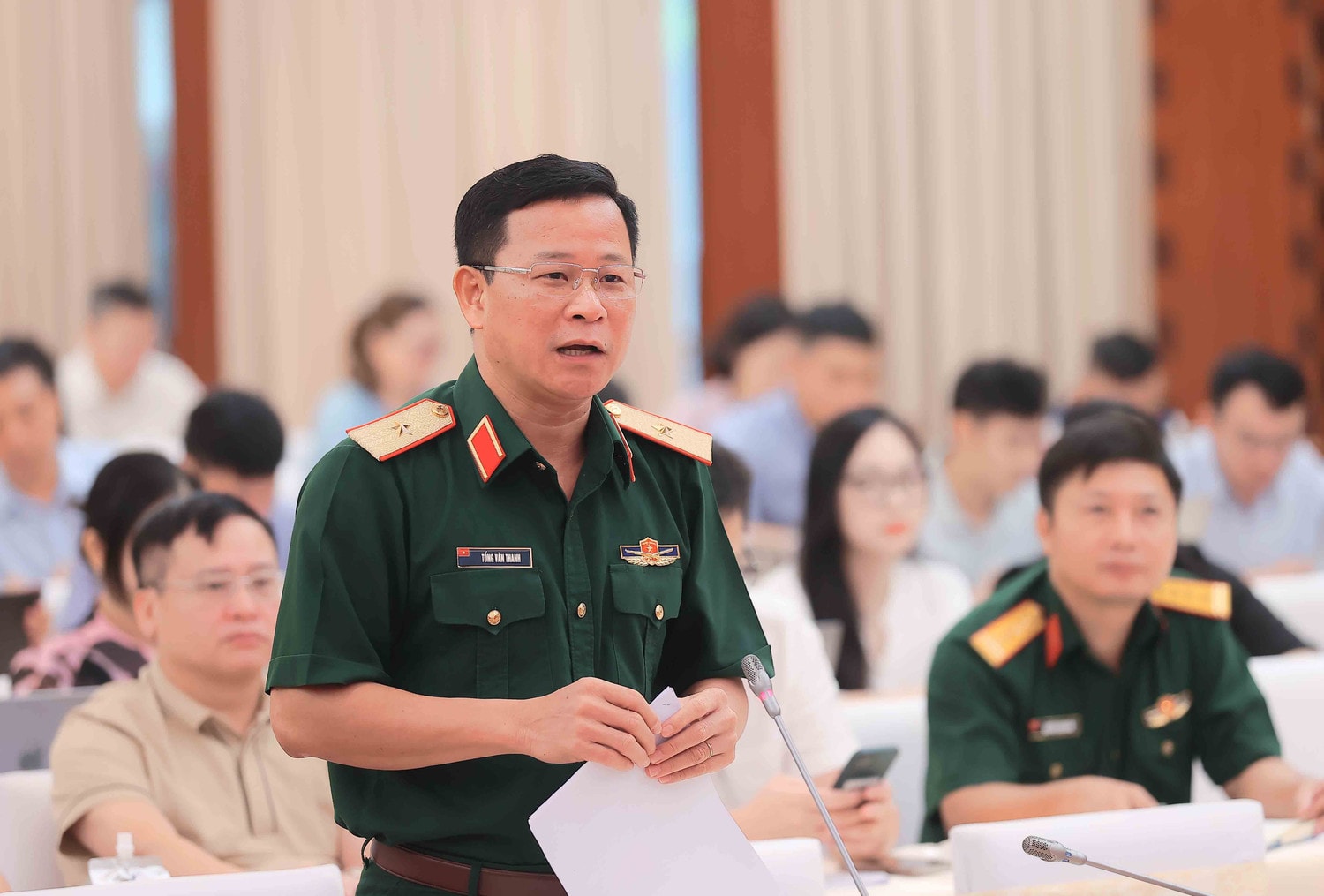 diễu binh diễu hành