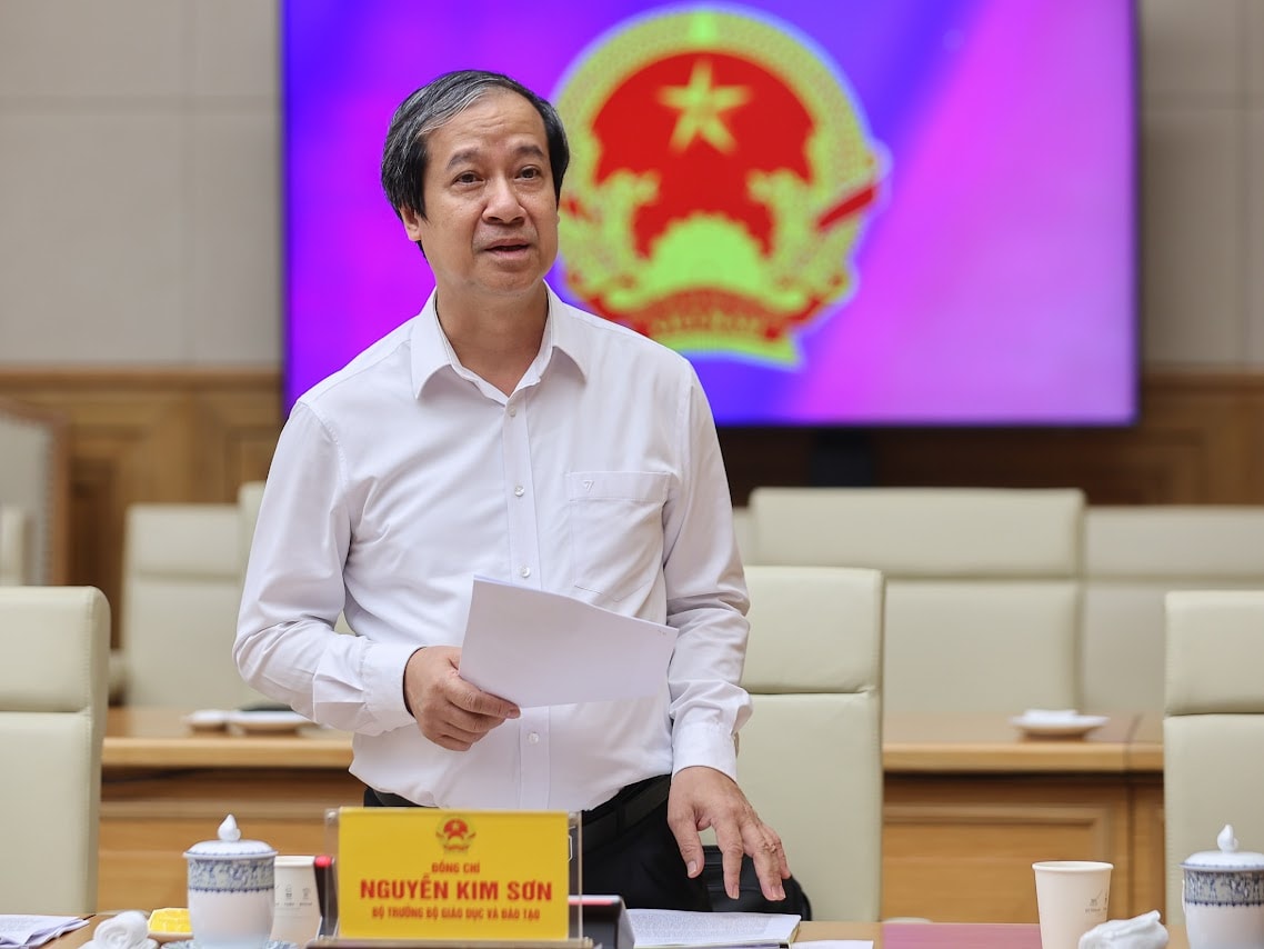 Thủ tướng: Khẩn trương hoàn thiện, trình Bộ Chính trị hai nghị quyết đột phá về giáo dục – đào tạo và chăm sóc sức khỏe nhân dân- Ảnh 6. Thủ tướng: Khẩn trương hoàn thiện, trình Bộ Chính trị hai nghị quyết đột phá về giáo dục – đào tạo và chăm sóc sức khỏe nhân dân- Ảnh 6.