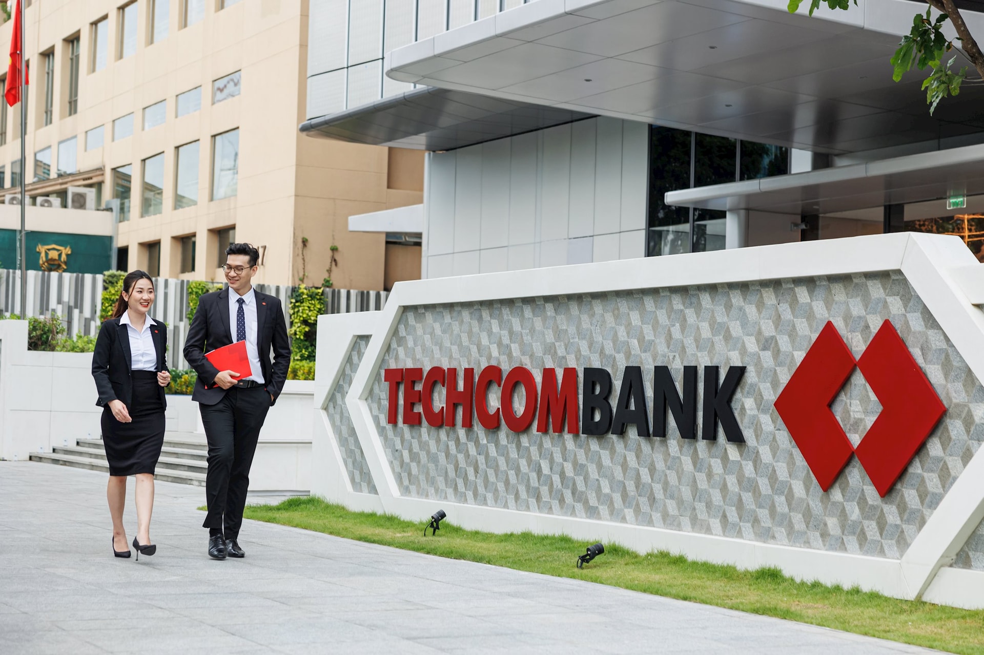 PR Techcombank (2)