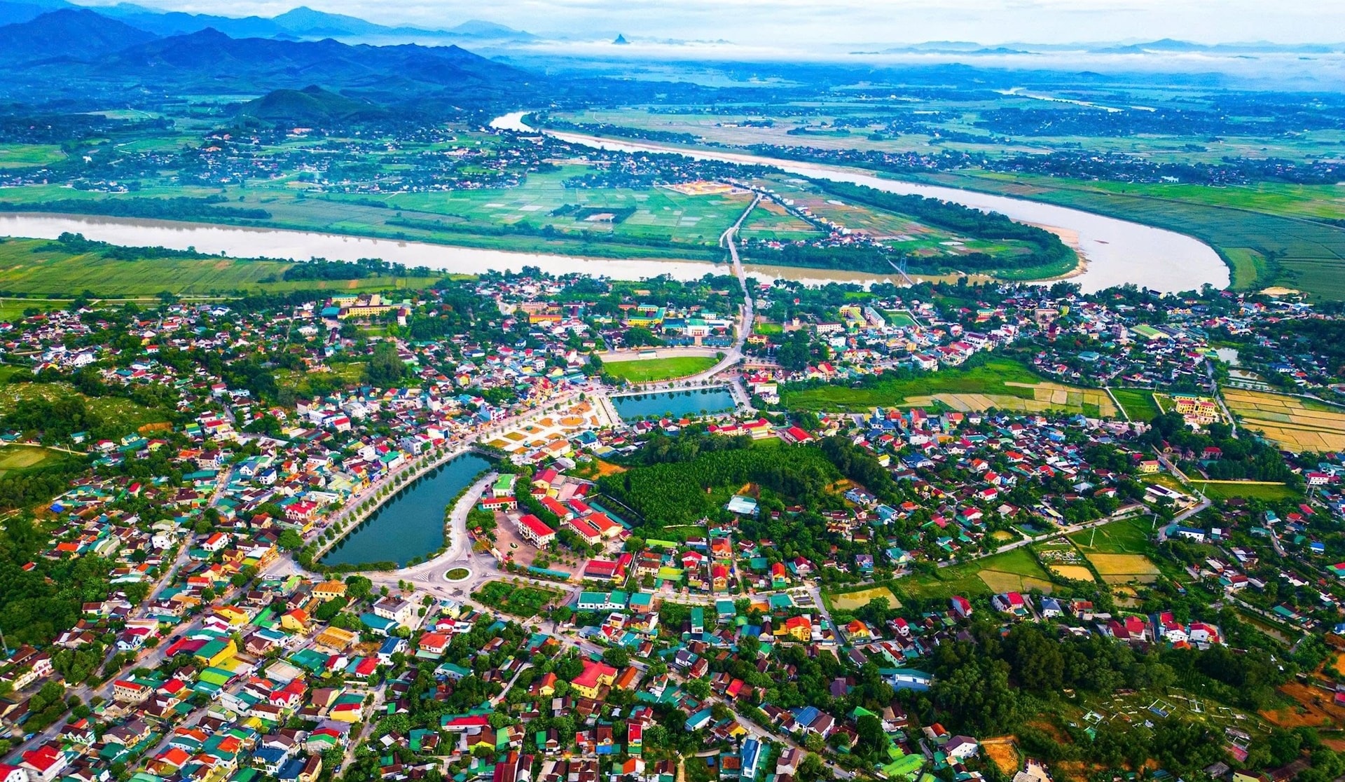 Thị trấn Dùng