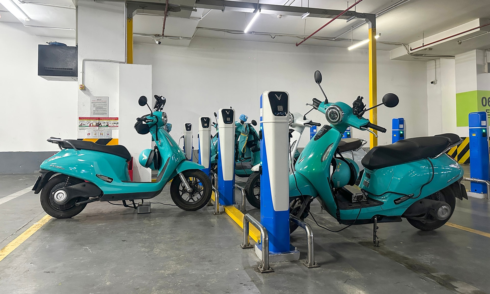 Trạm sạc xe điện năng lượng mặt trời