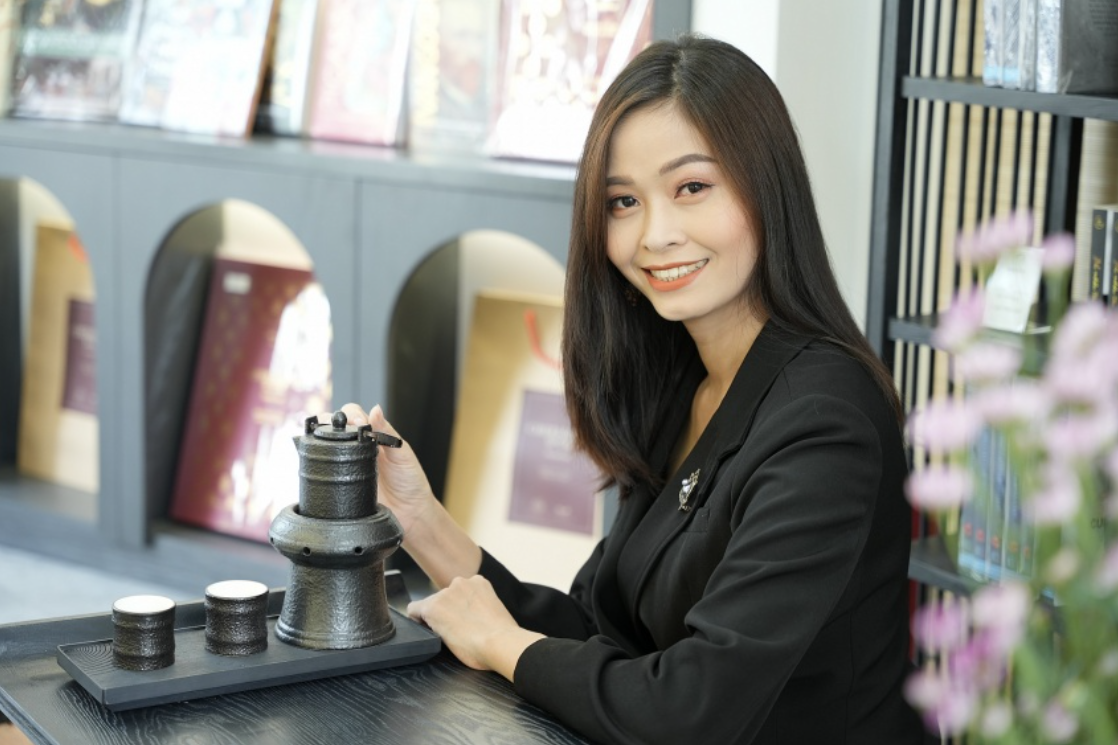 CEO Mộc Hương