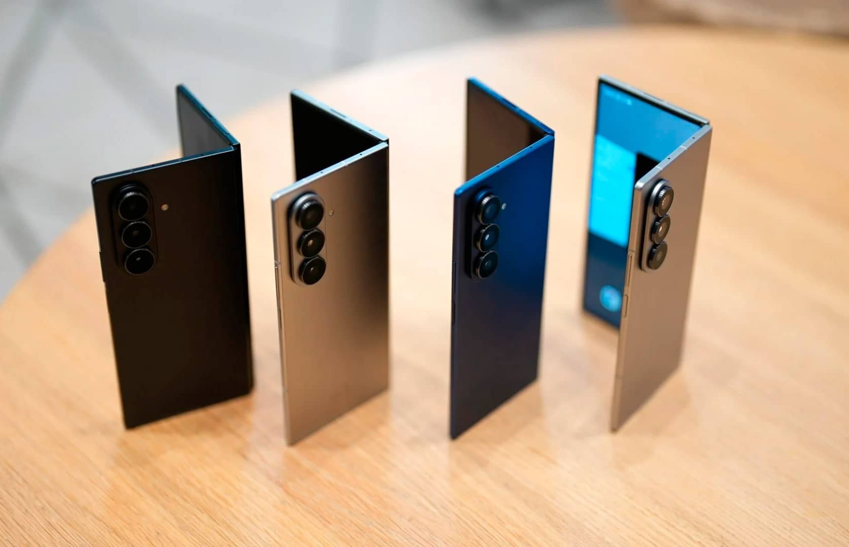 Samsung Galaxy Z Fold7 2025