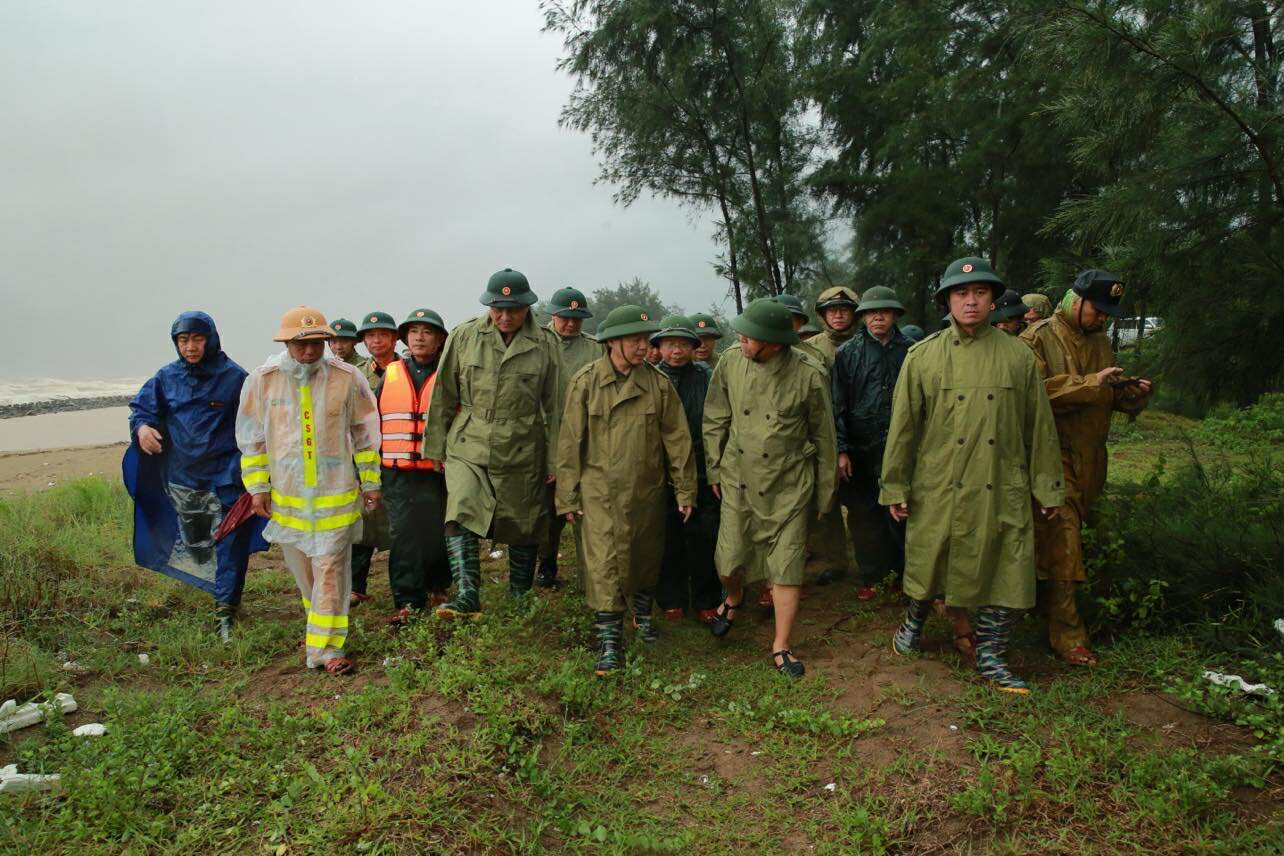 'Thời gian vàng' để triển khai các biện pháp ứng phó bão số 5- Ảnh 5. 'Thời gian vàng' để triển khai các biện pháp ứng phó bão số 5- Ảnh 5.
