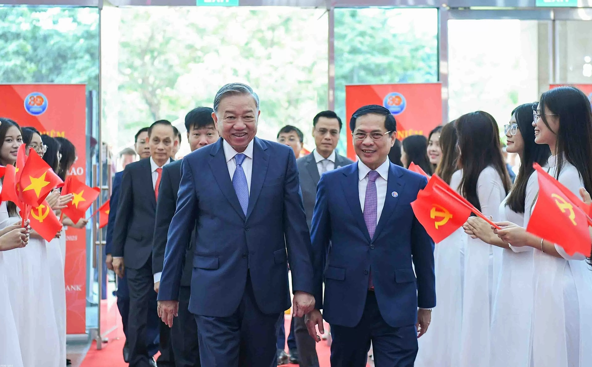 Tổng Bí thư Tô Lâm: Ngoại giao thắp sáng niềm tin về một thế giới hòa bình, hợp tác và phát triển- Ảnh 1.