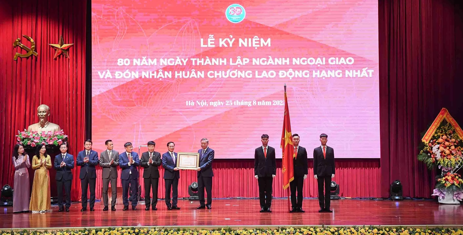 Tổng Bí thư Tô Lâm: Ngoại giao thắp sáng niềm tin về một thế giới hòa bình, hợp tác và phát triển- Ảnh 6.