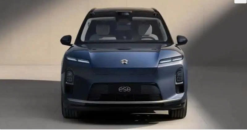 NIO ES8 1
