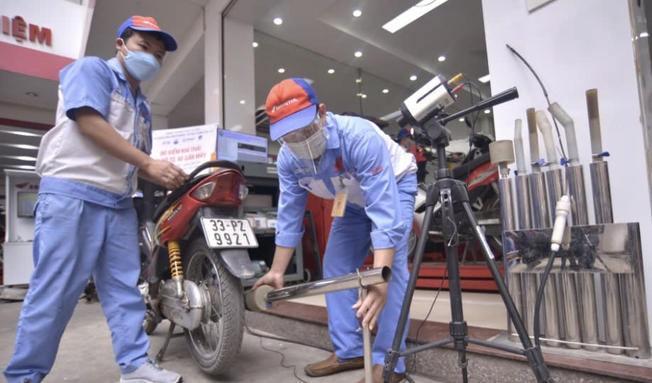 khí thải xe máy