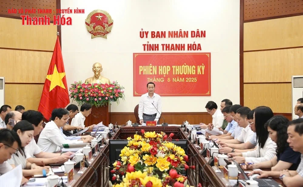 Quang cảnh cuộc họp