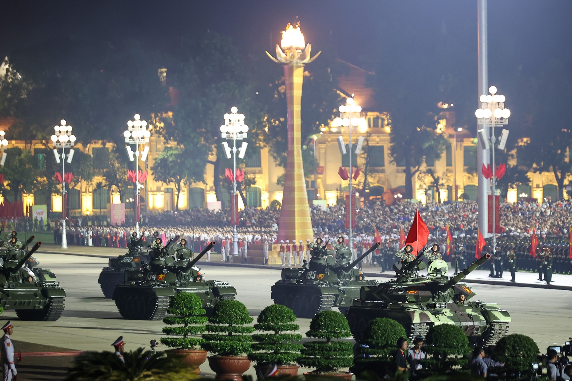 Diễu binh, diễu hành A80: Thể hiện khí thế hào hùng, sức mạnh của lực lượng vũ trang nhân dân- Ảnh 6. Diễu binh, diễu hành A80: Thể hiện khí thế hào hùng, sức mạnh của lực lượng vũ trang nhân dân- Ảnh 6.
