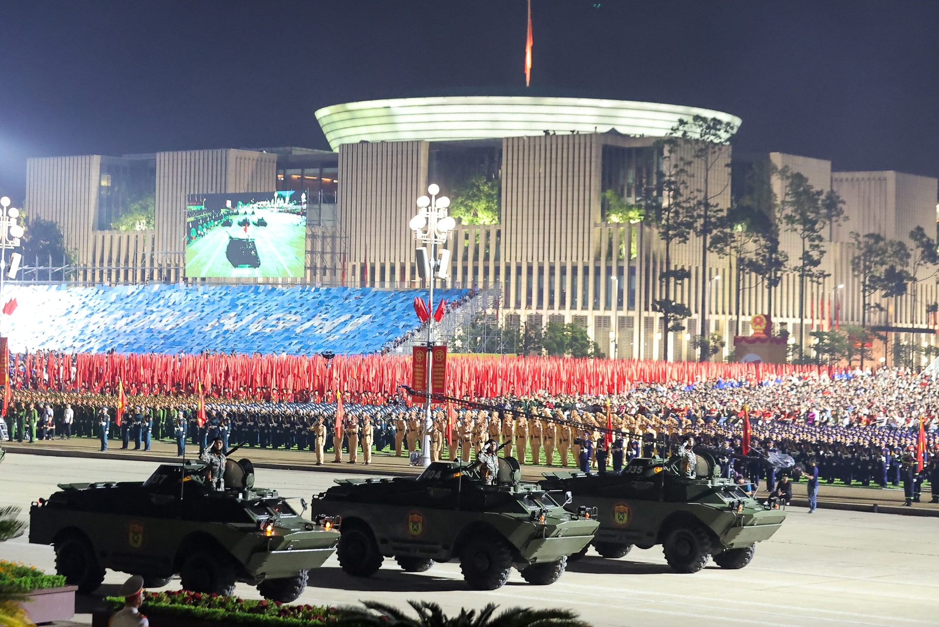 Diễu binh, diễu hành A80: Thể hiện khí thế hào hùng, sức mạnh của lực lượng vũ trang nhân dân- Ảnh 7. Diễu binh, diễu hành A80: Thể hiện khí thế hào hùng, sức mạnh của lực lượng vũ trang nhân dân- Ảnh 7.