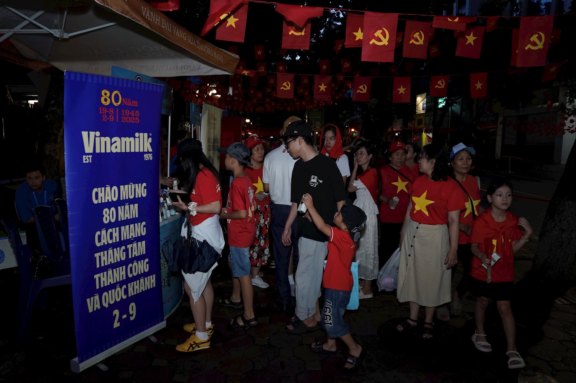 VINAMILK HÒA NHỊP CÙNG NGÀY HỘI NON SÔNG (2)