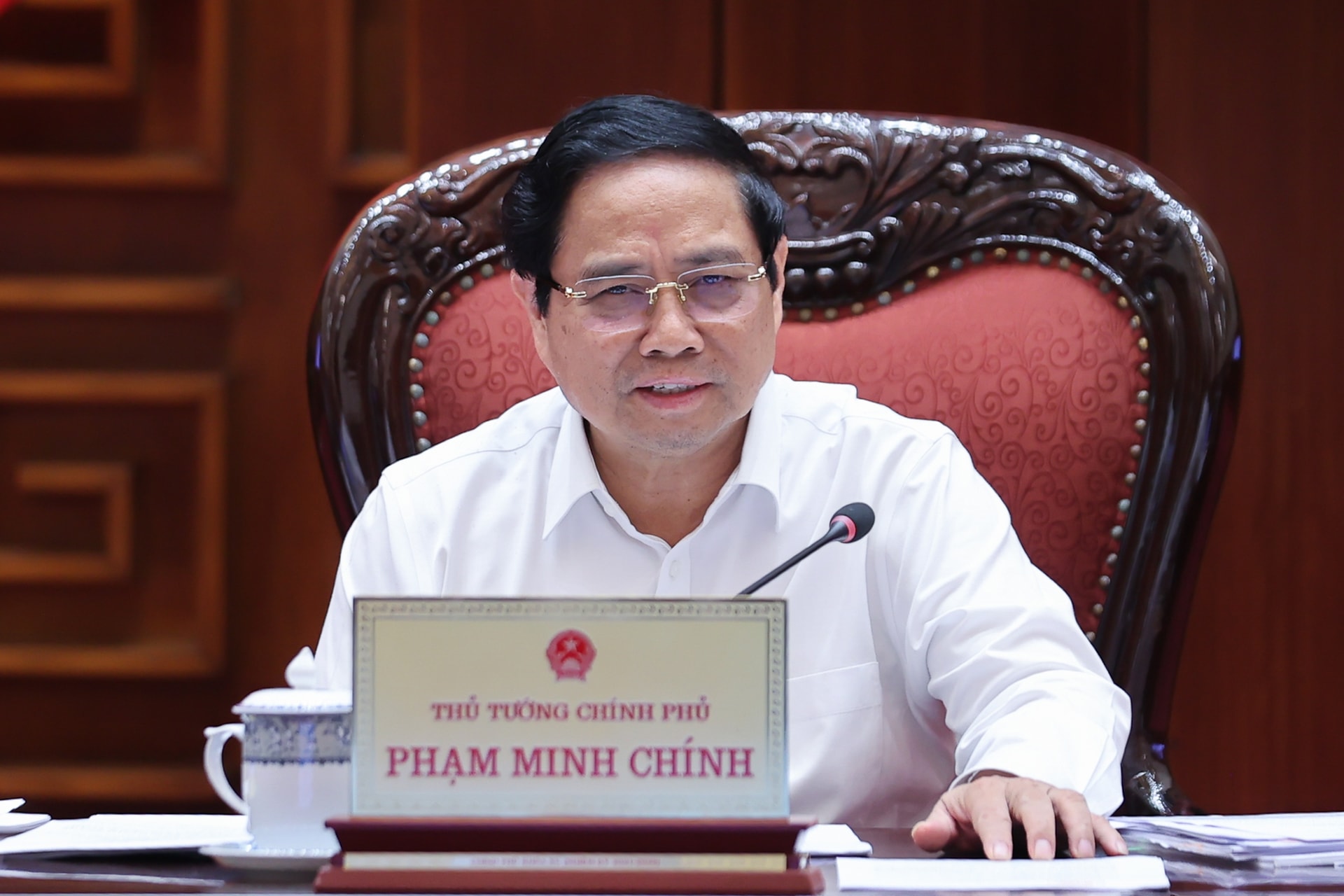 Thủ tướng: Tiếp tục đổi mới tư duy, cách làm trong đầu tư công, tập trung cho các dự án 