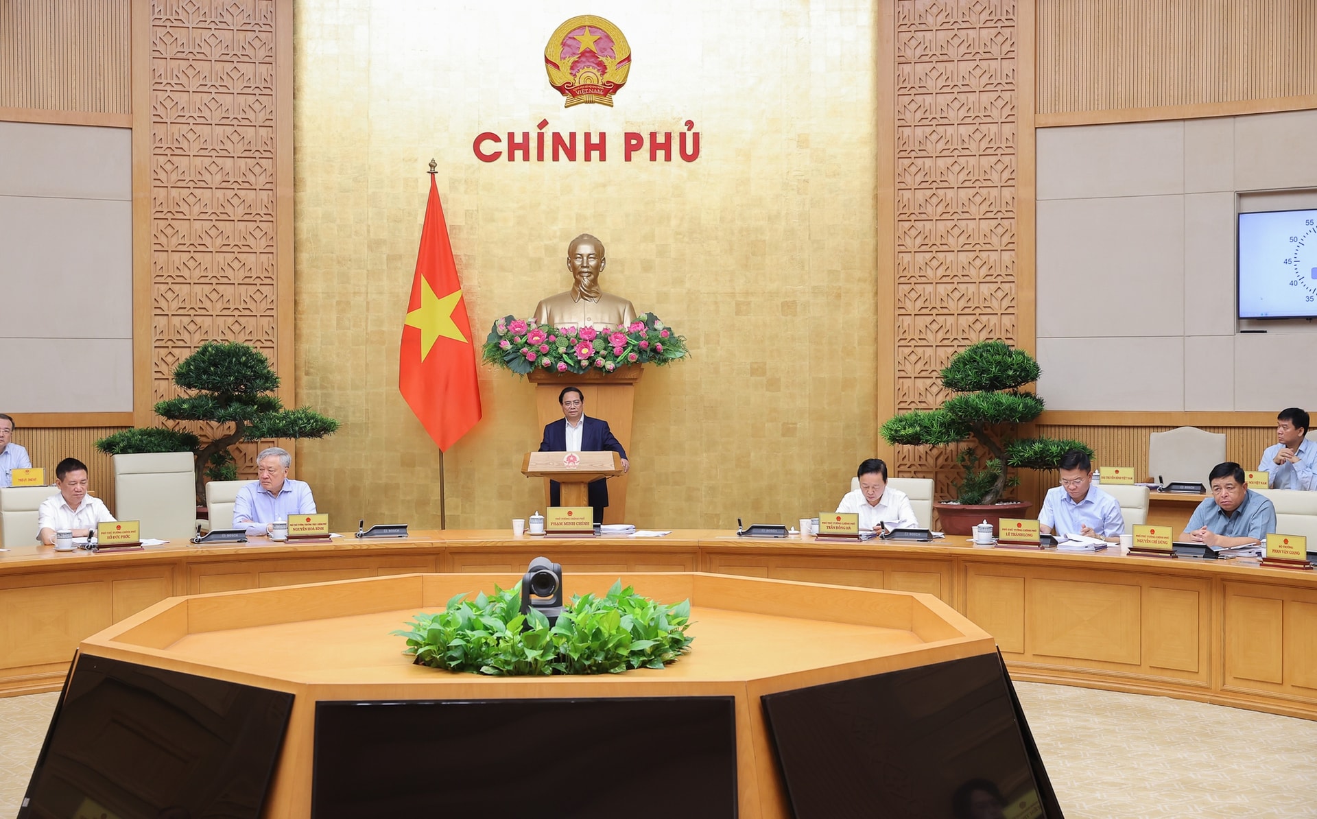 Chính phủ thảo luận về 16 hồ sơ, dự án luật quan trọng- Ảnh 2.