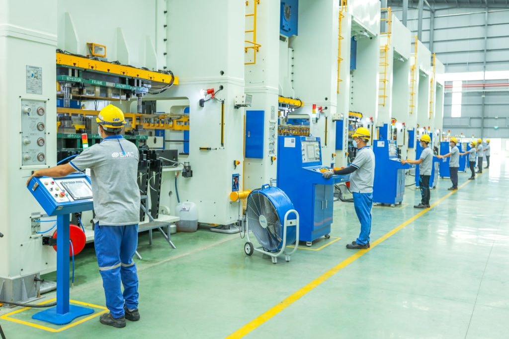 CTCP đầu tư thương mại SMC
