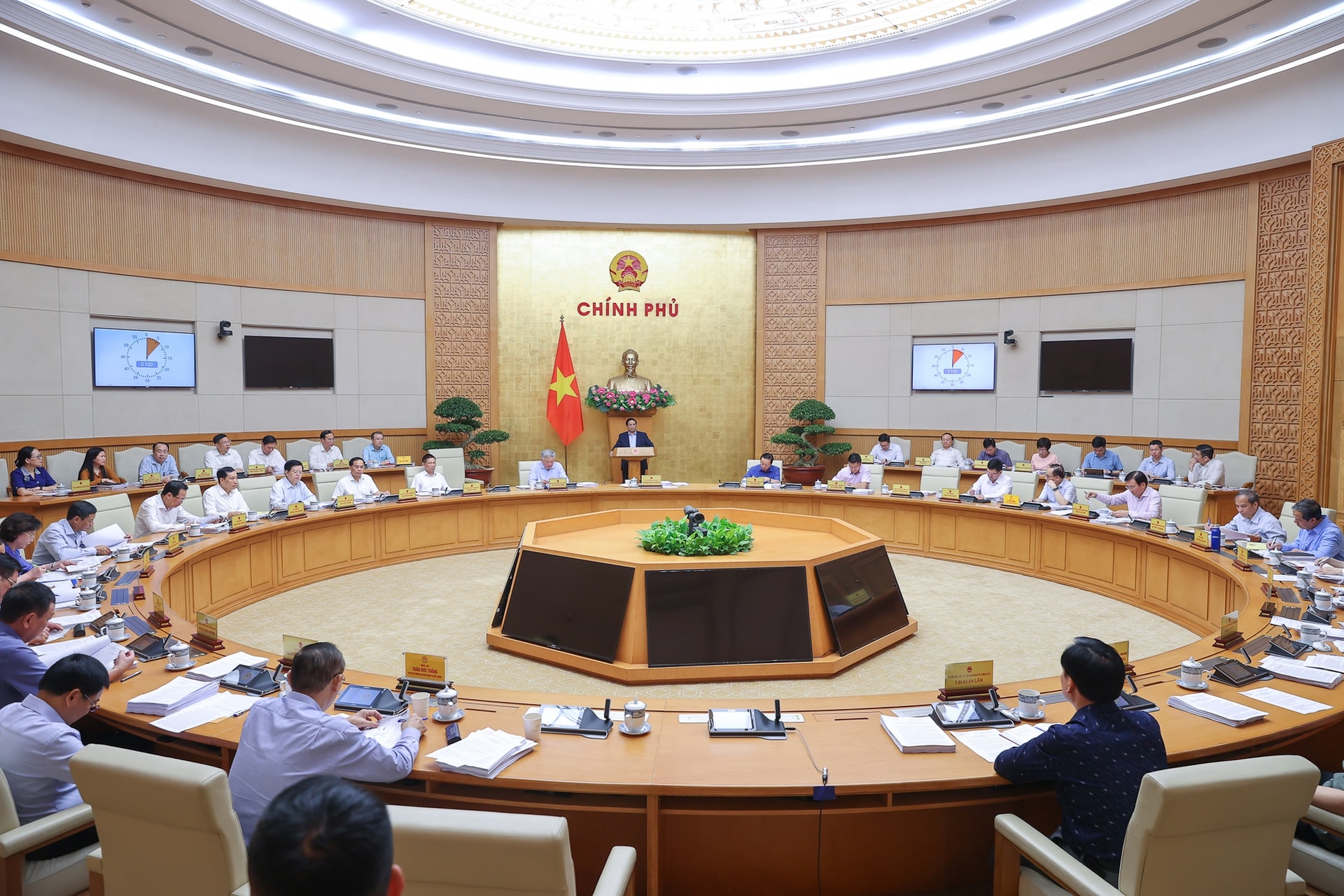 Thủ tướng: Kiên định mục tiêu tăng trưởng cao nhưng bền vững, ổn định và phát triển- Ảnh 1. Thủ tướng: Kiên định mục tiêu tăng trưởng cao nhưng bền vững, ổn định và phát triển- Ảnh 1.