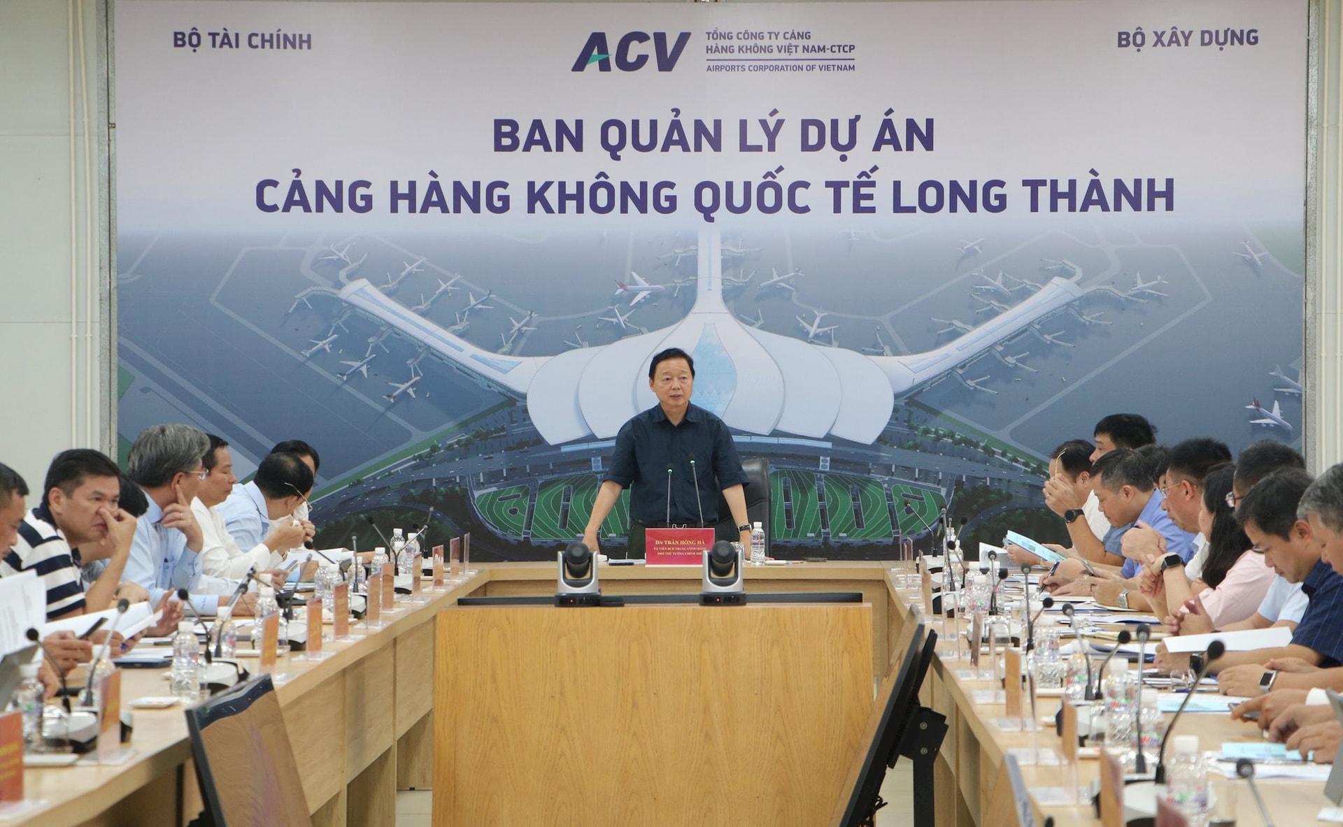 Buoir làm việc về tiến độ dự án sân bay Long Thành