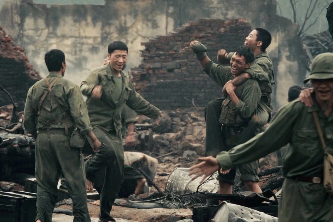 doanh thu phim mưa đỏ