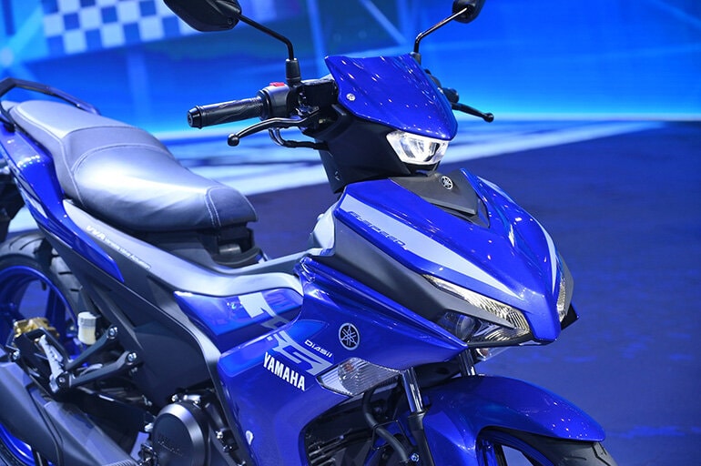 yamaha1.jpg