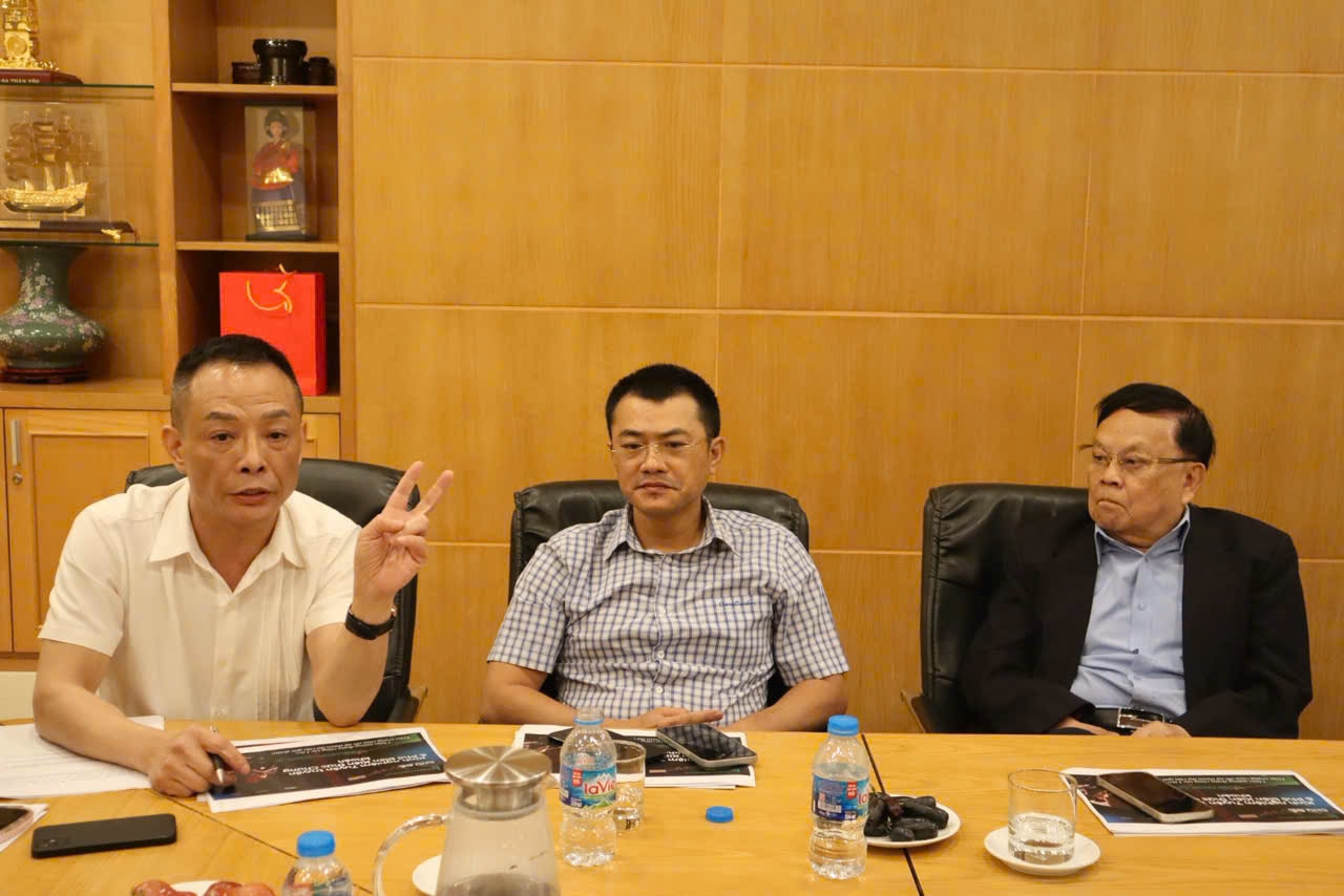 Đại diện Tạp chí