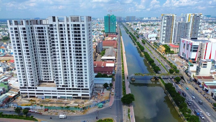 HoSE vừa lưu ý về khả năng hủy niêm yết bắt buộc với cổ phiếu DRH Holdings do đã lỗ liên tiếp hai năm rưỡi qua