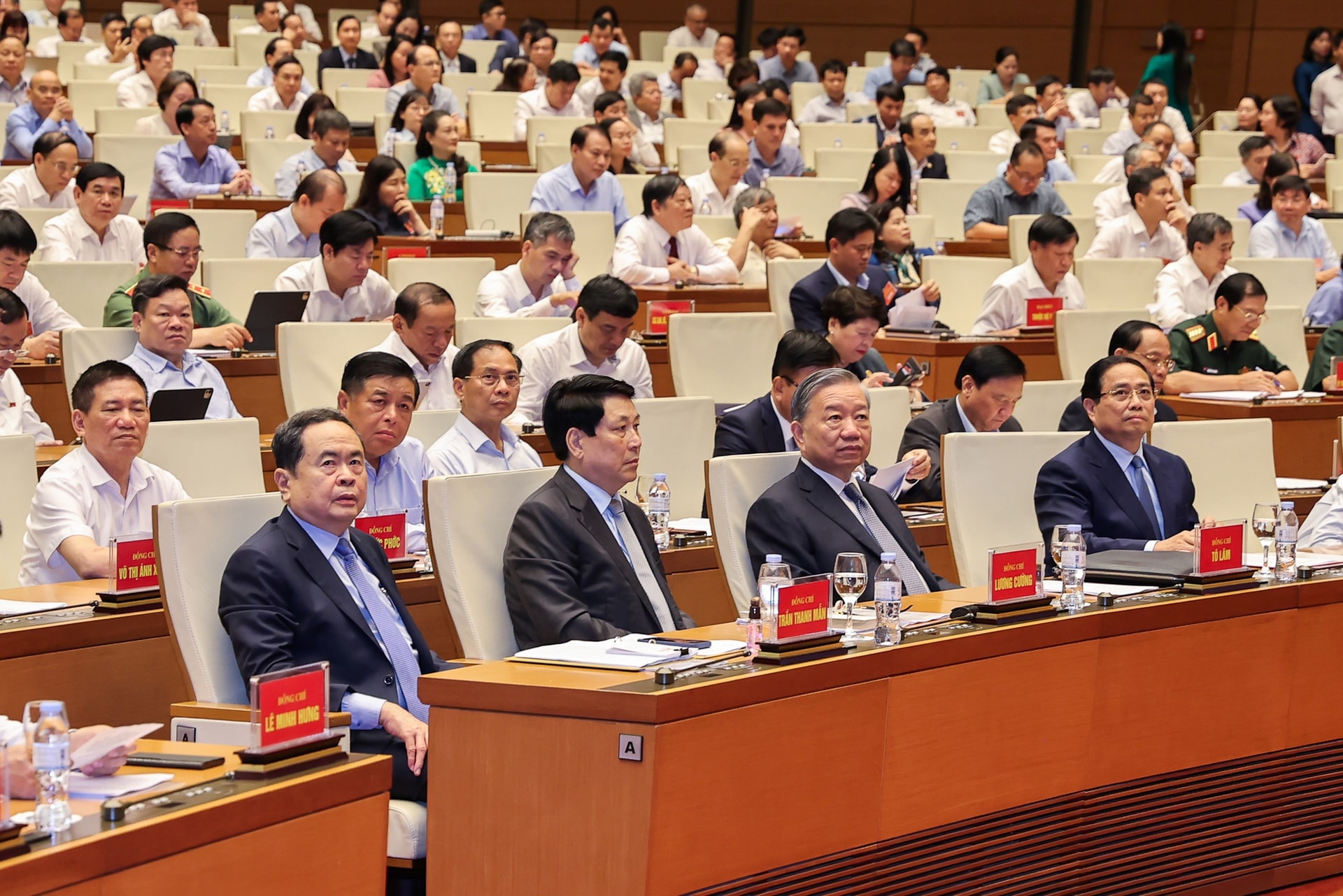 Thủ tướng: Khai thông điểm nghẽn, tạo đột phá phát triển, hiện đại hóa, chấn hưng nền giáo dục nước nhà- Ảnh 1.