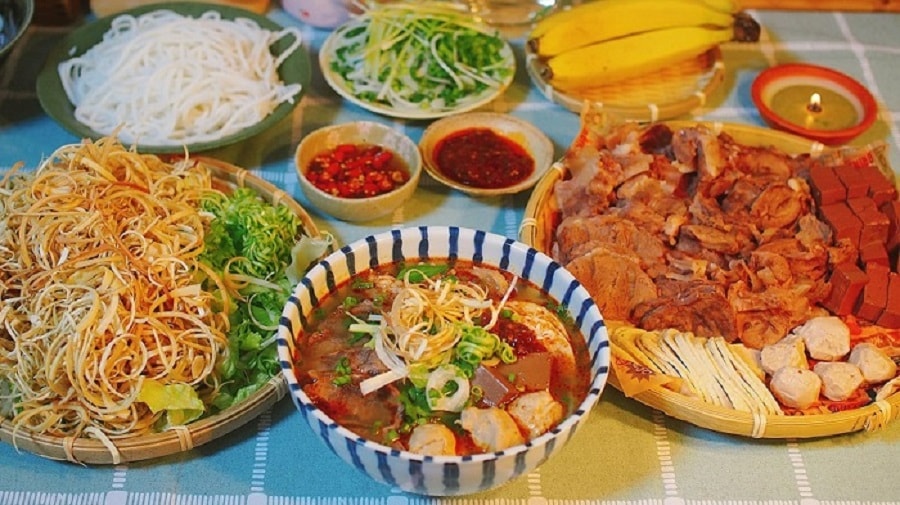 Cách làm bún bò Huế