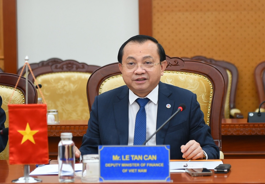 Thứ trưởng Bộ Tài chính Lê Tấn Cận đề xuất một số nội dung hợp tác.
