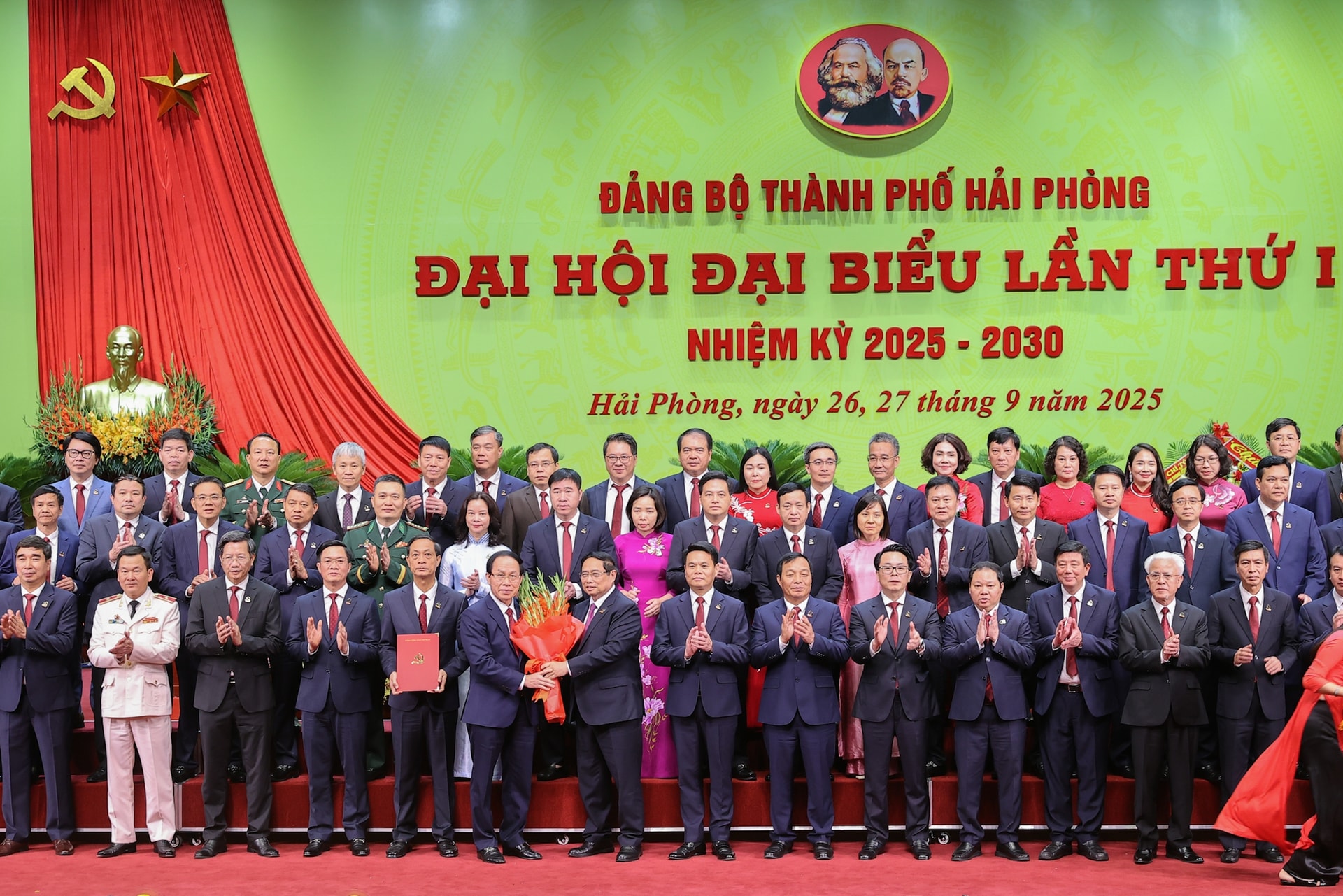 Thủ tướng: Hải Phòng giữ vững vai trò tiên phong, đầu tàu, sớm trở thành thành phố xã hội chủ nghĩa- Ảnh 10.