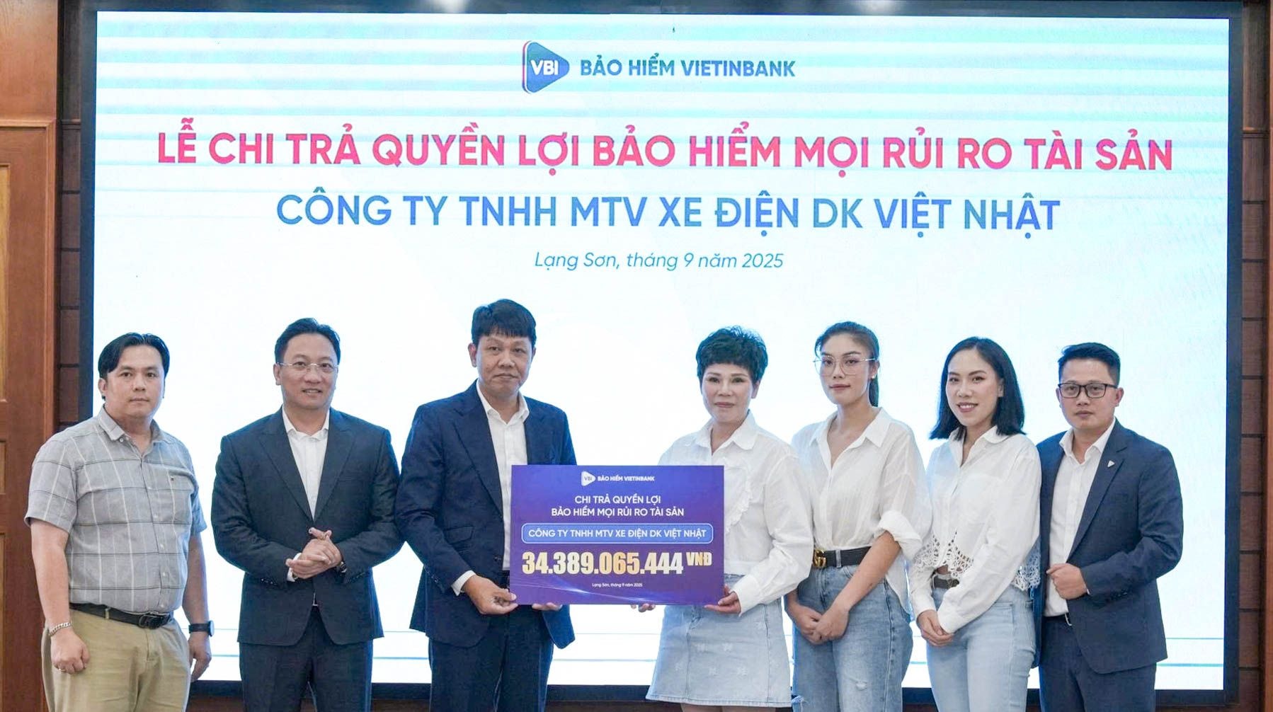 công ty bảo hiểm xe điện