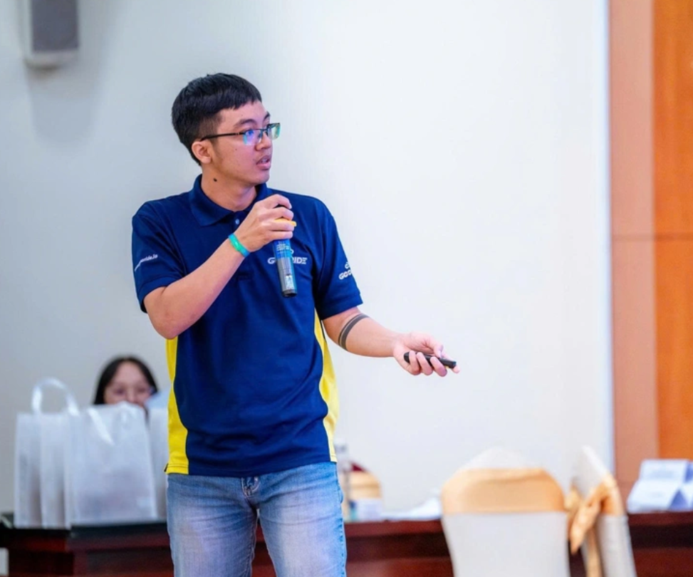 Trần Nam Long