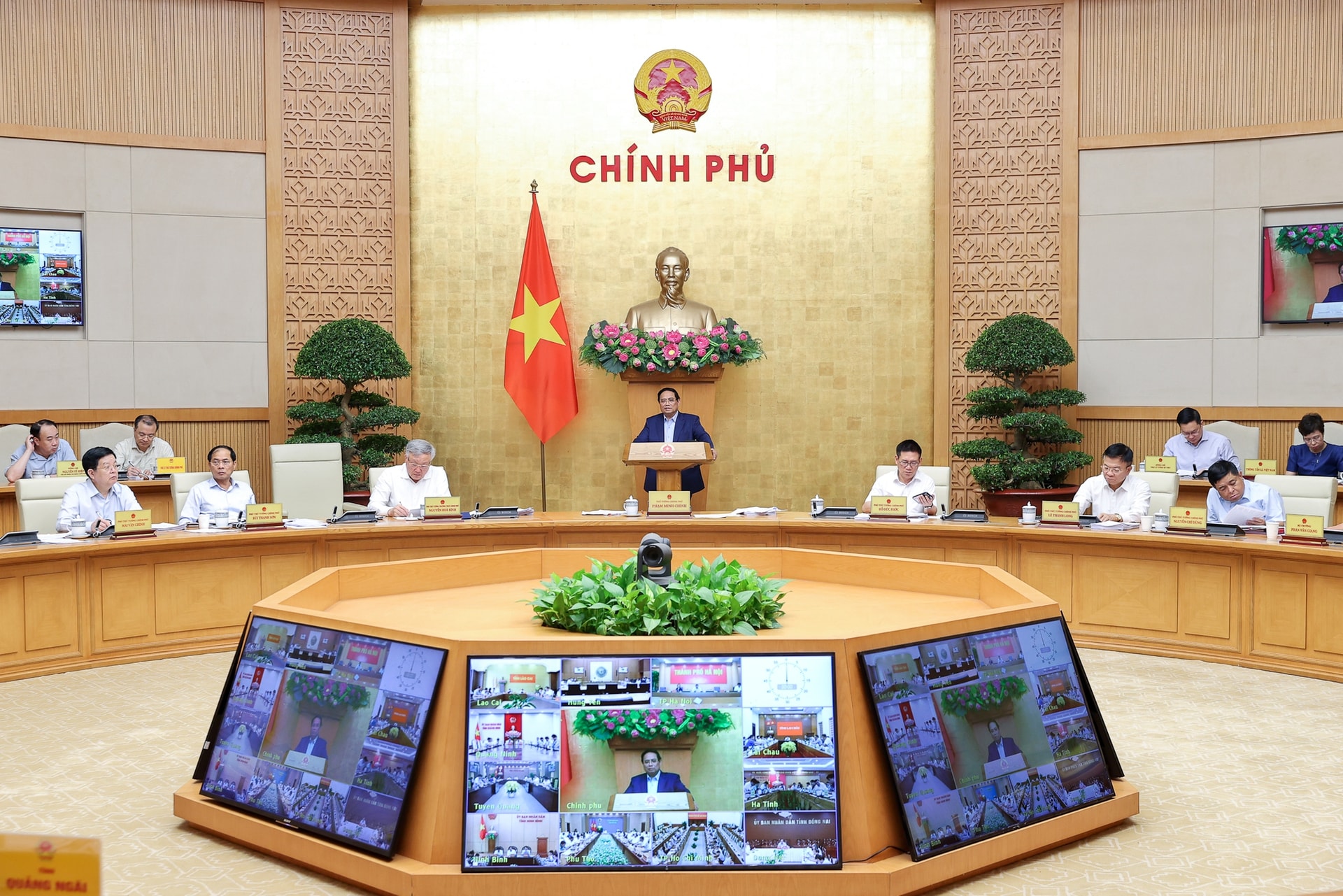 Thủ tướng: Quý IV phải tăng tốc, bứt phá với hiệu quả tầm cao- Ảnh 1.