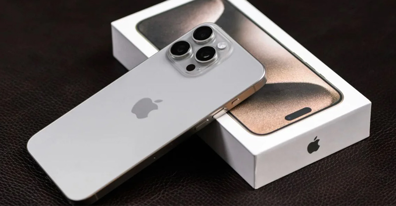 iPhone 15 Pro Max