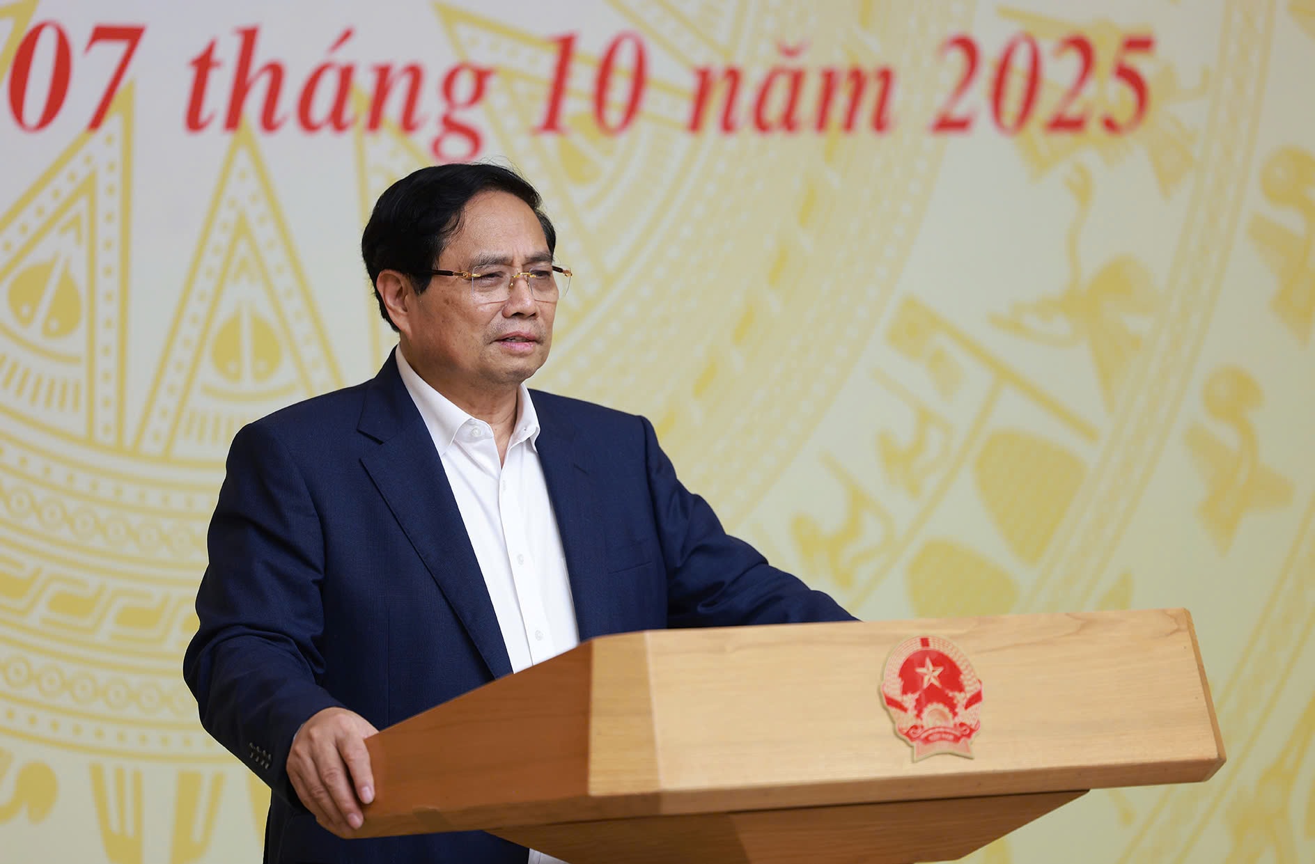 Thủ tướng: Xử lý dứt điểm 4 vấn đề tồn tại, bất cập để chấm dứt vi phạm IUU- Ảnh 2. Thủ tướng: Xử lý dứt điểm 4 vấn đề tồn tại, bất cập để chấm dứt vi phạm IUU- Ảnh 2.