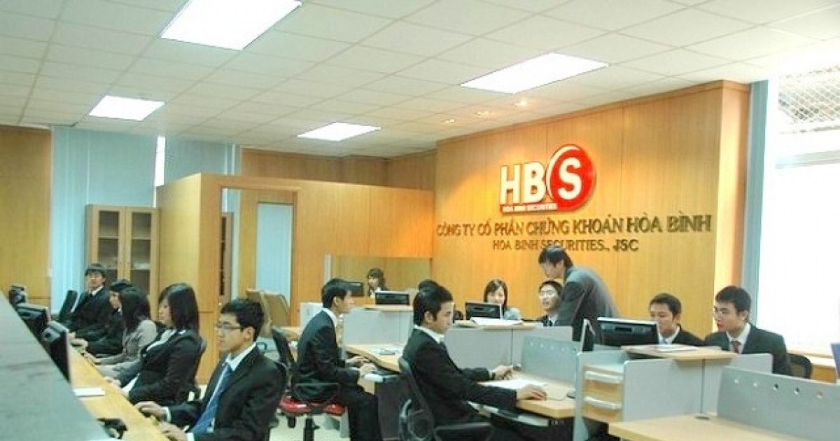 chứng khoán hòa bình
