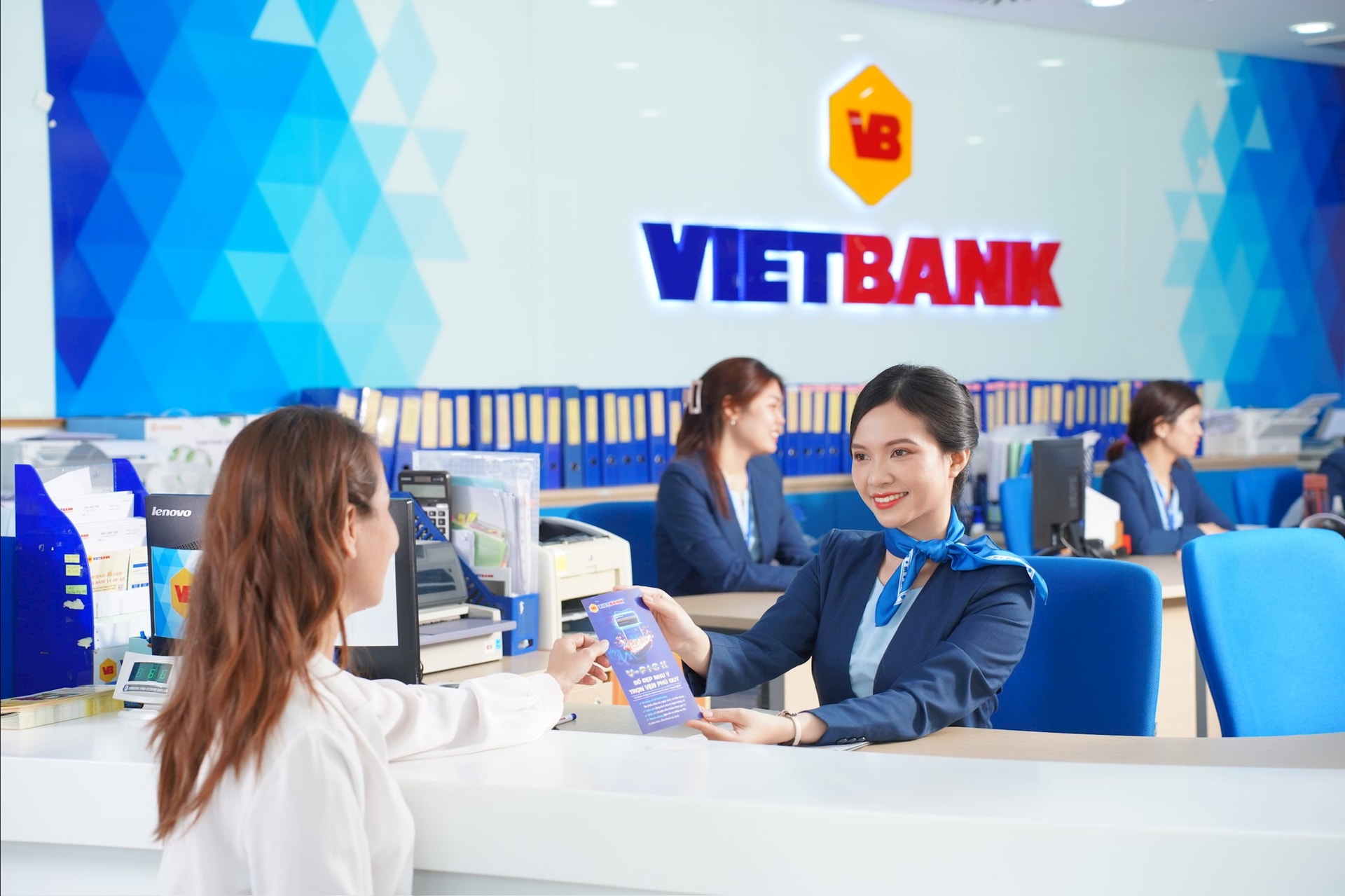 vietbank1.jpg
