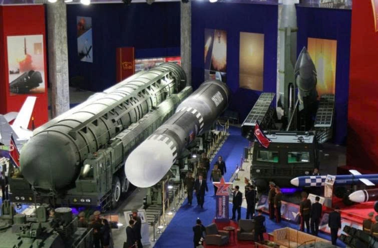 Tên lửa Hwasong-11Ma được trưng bày tại triển lãm tại Triều Tiên
