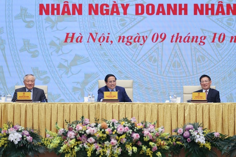 Thủ tướng đề nghị doanh nghiệp, doanh nhân Việt Nam phát huy '3 tiên phong'- Ảnh 3.