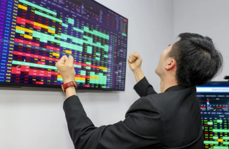 VN-Index đã tăng 620 điểm kểtừ phiên 10/4 đến đầu phiên 9/10