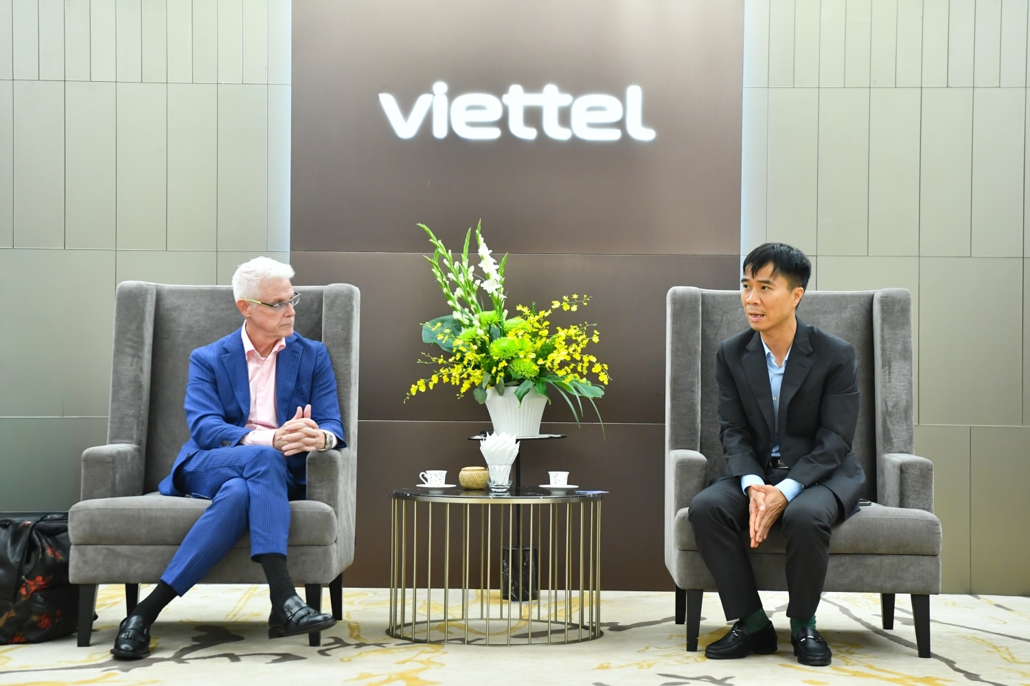 viettel.jpg