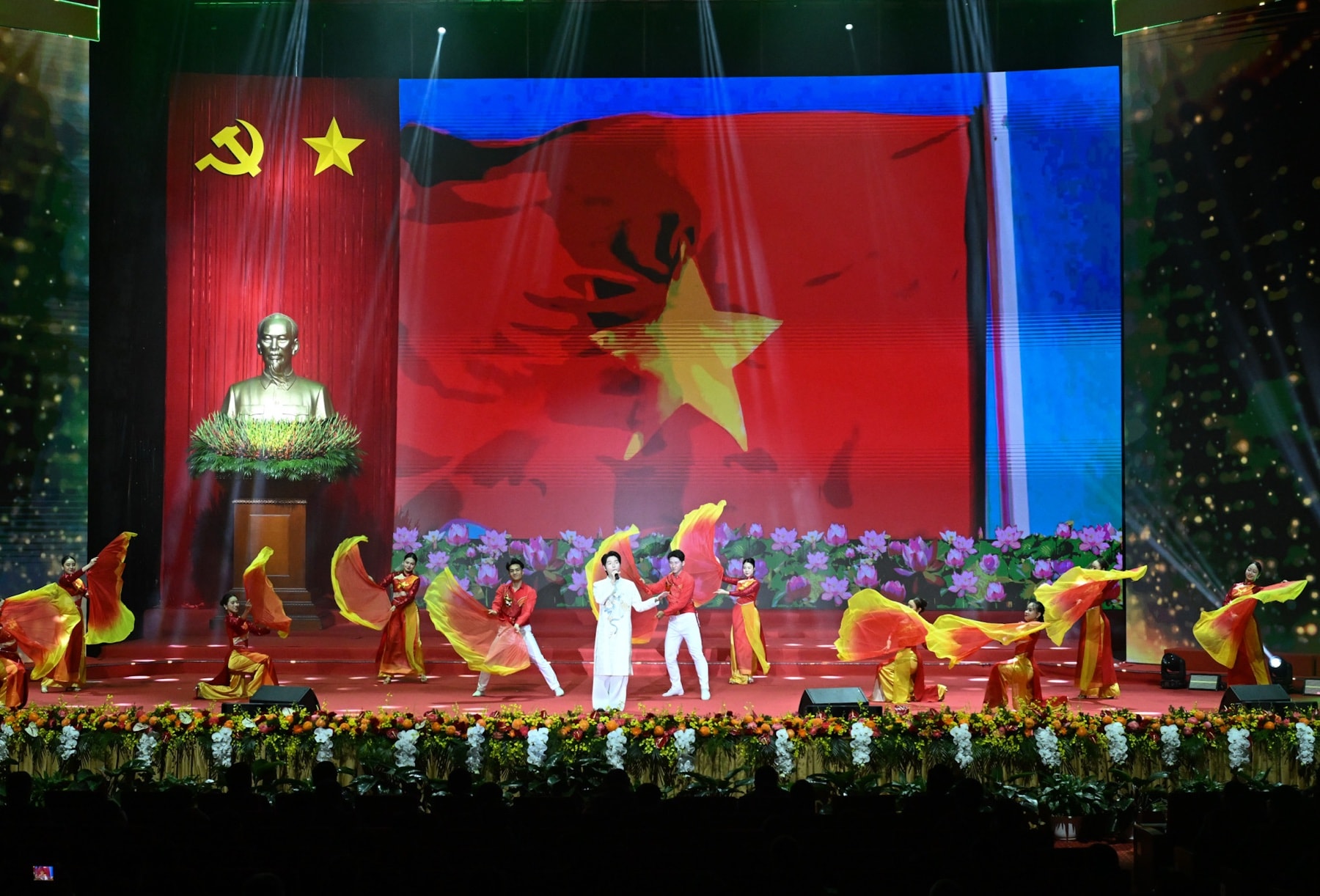 Đại hội Đảng bộ Chính phủ lần thứ I tiến hành phiên trù bị- Ảnh 8.