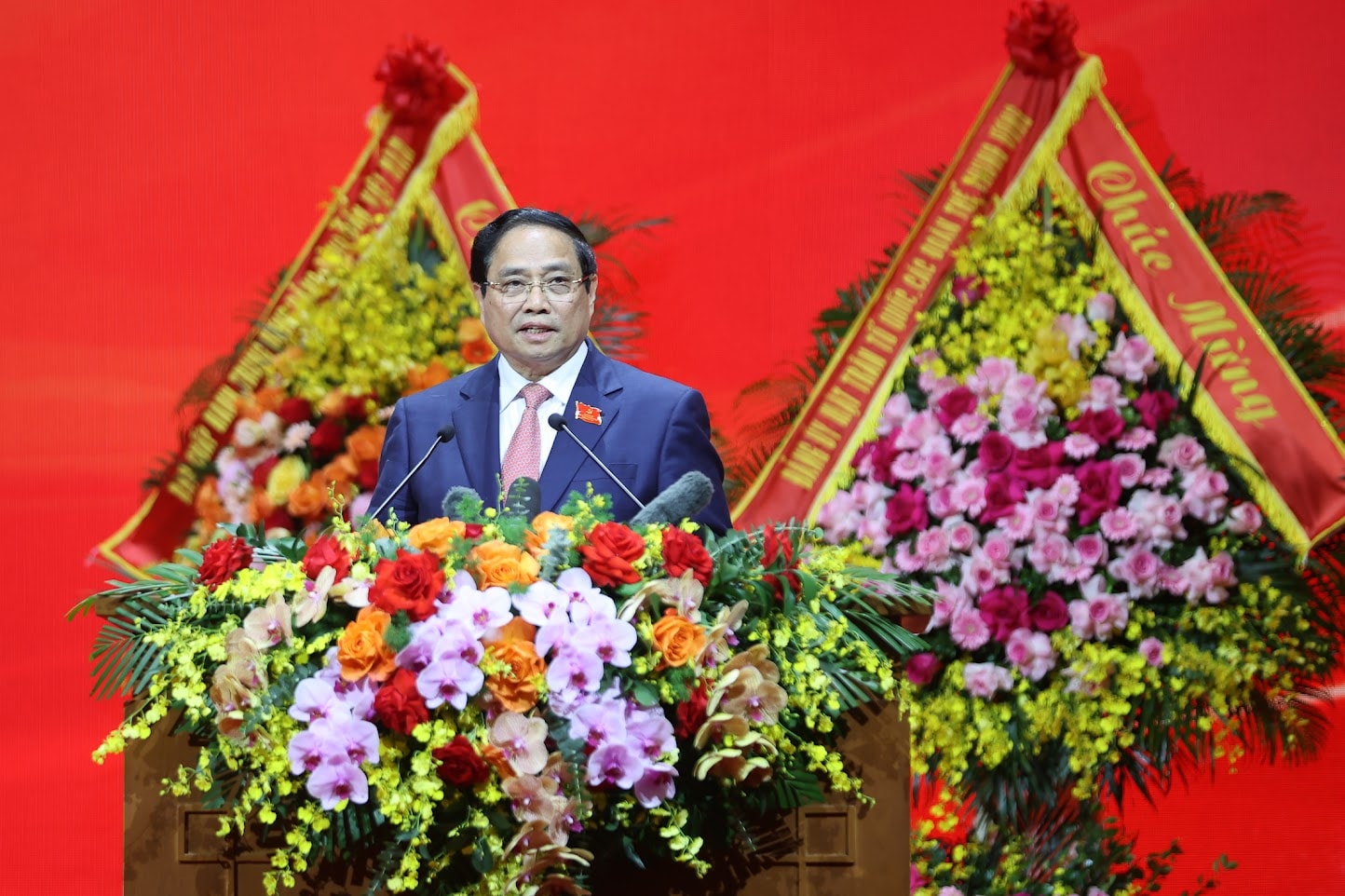 Thủ tướng Phạm Minh Chính: Đảng bộ Chính phủ quyết tâm phấn đấu là một trong những Đảng bộ tiên phong, gương mẫu đi đầu trong triển khai Nghị quyết Đại hội XIV của Đảng- Ảnh 4.