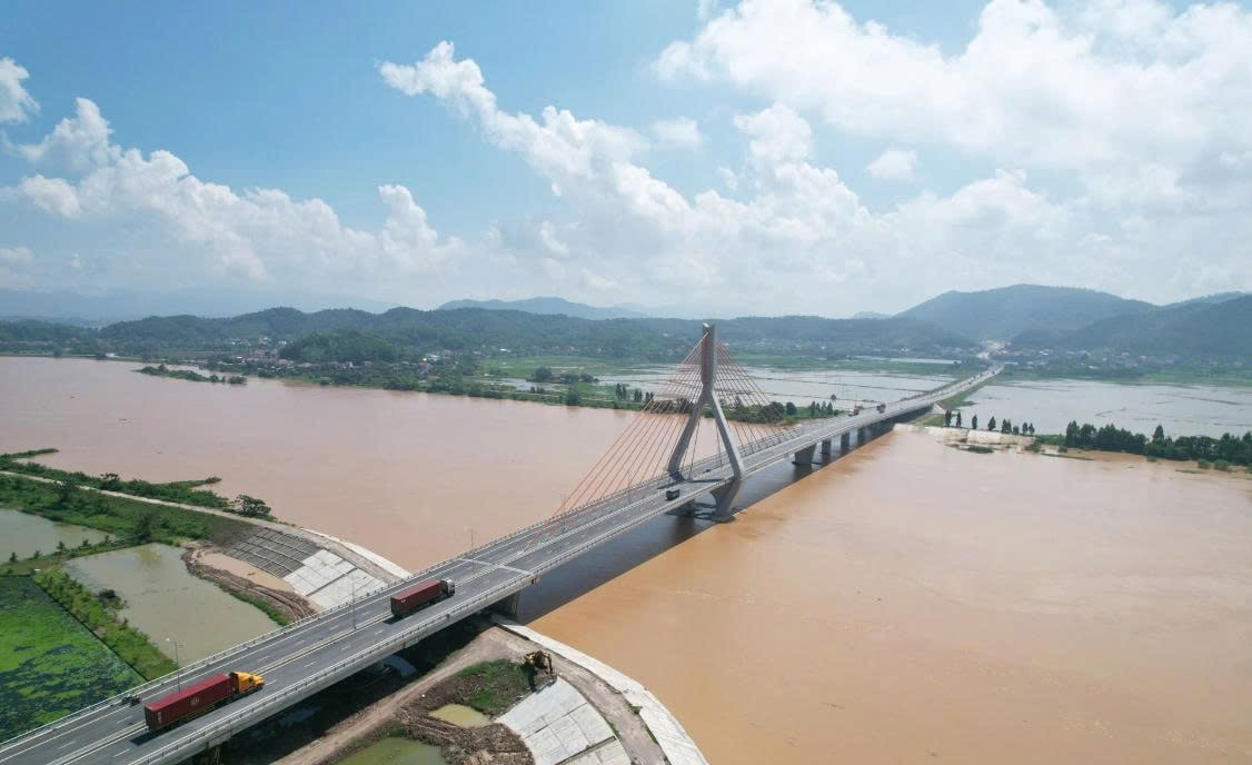 Cầu Đồng Việt