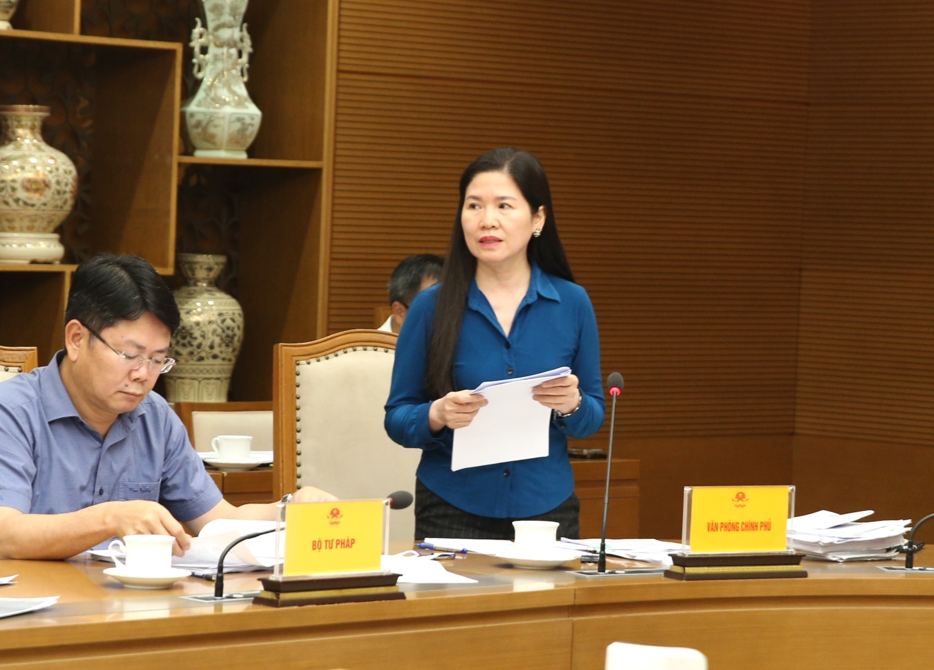 Xây dựng dự thảo các nghị định về Trung tâm tài chính quốc tế: Phải bảo đảm chất lượng tốt nhất- Ảnh 2.