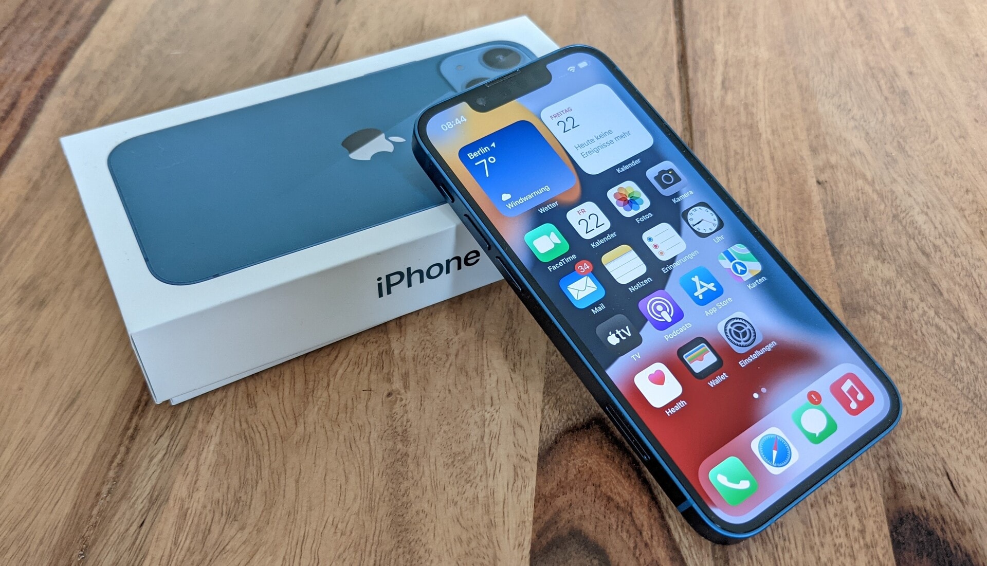 iphone3.jpg
