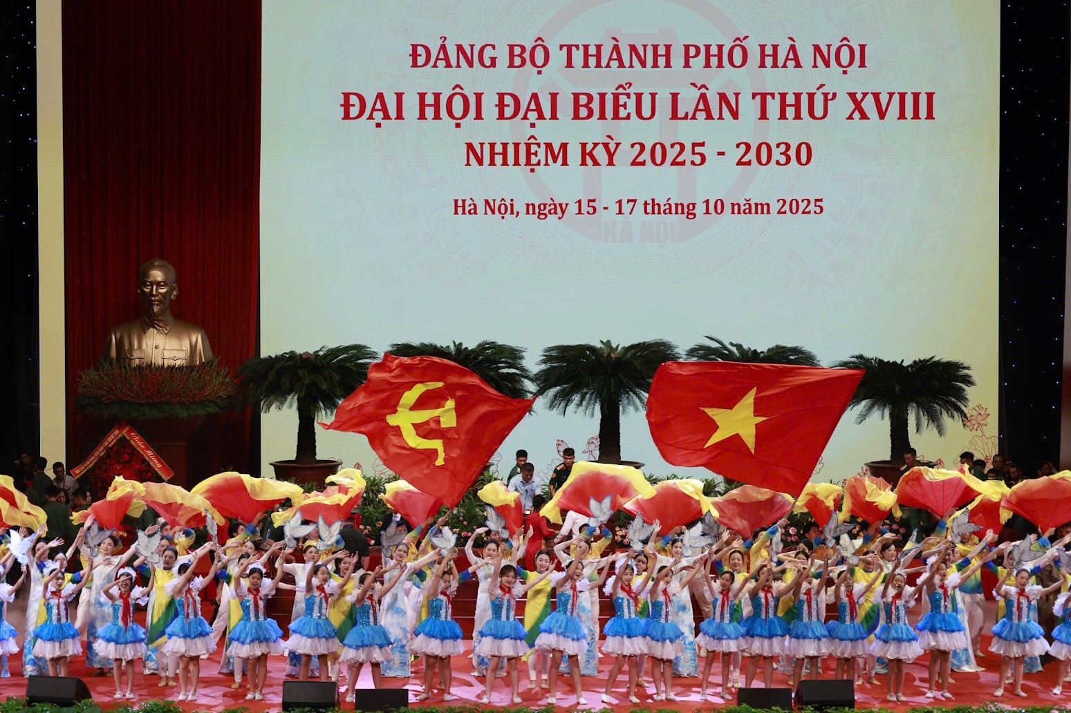 Tổng Bí thư Tô Lâm dự Đại hội Đại biểu Đảng bộ TP. Hà Nội lần thứ XVIII- Ảnh 7.